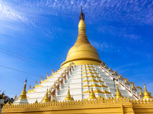 istock Mahazedi Pagoda in Bago, Myanmar 1146040810