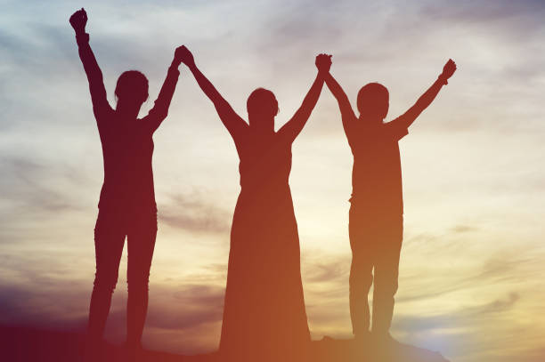 istock Silhouette of team leadership, teamwork and teamwork and delightful silhouette concepts 1146042461