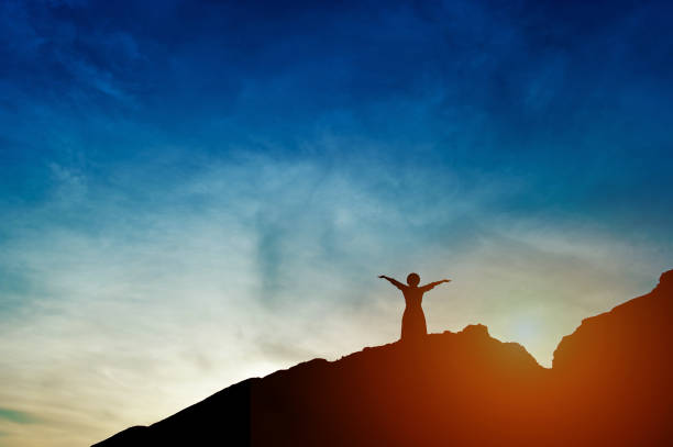 istock Silhouette of team leadership, teamwork and teamwork and delightful silhouette concepts 1146042464