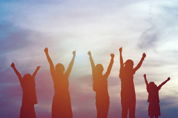 istock Silhouette of team leadership, teamwork and teamwork and delightful silhouette concepts 1146042467
