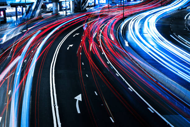 distrito central de hong kong por la noche - color image car futuristic road trip fotografías e imágenes de stock