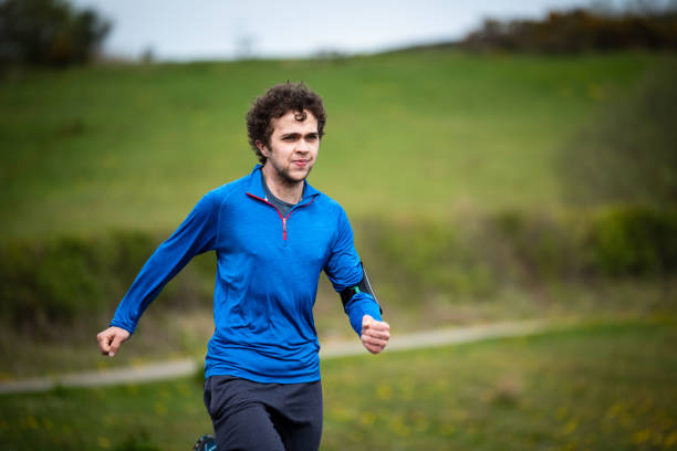 istock Young man in mid 20s running 1146099797