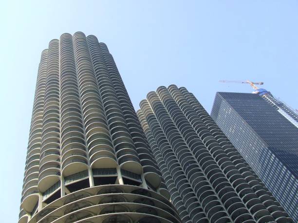 istock Chicago towers-skyscraper-United States 1146121460