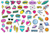modernes-buntes-patchset-fashion-flecken-von-kirsche-erdbeere-wassermelone-lippen-rosenblume.jpg?b=1&s=170x170&k=20&c=ryZkWRPjoikzpZfyzN_7lsnMOZ1jLgpDzHeSinkLbWk=