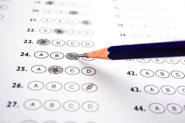 istock Answer sheets with Pencil drawing fill to select choice : education concept 1146191953