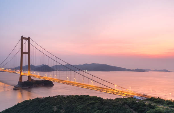 istock zhoushan sea-crossing bridge in nightfall 1146199983