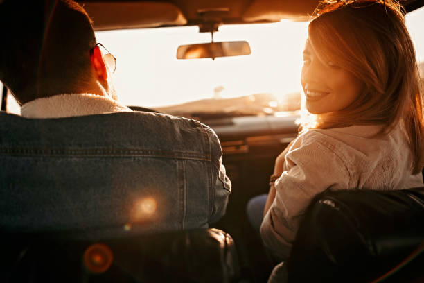 istock Traveling couple 1146227314