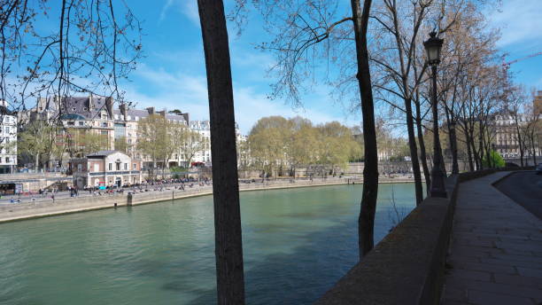 istock Saint-Louis Island 1146288756