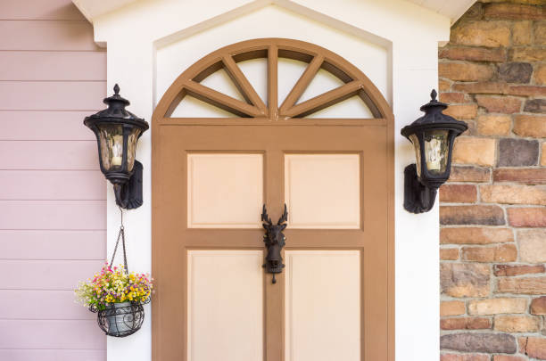 istock Vintage door decoration 1146363403