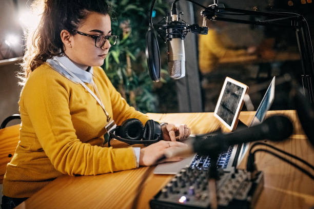 istock Introduce yourself to our listeners 1146456203