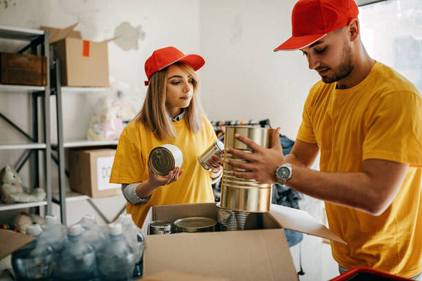 istock It's generous to help to other 1146458790
