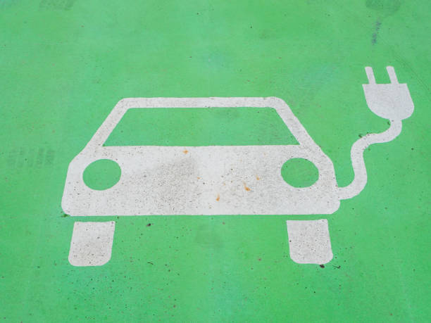 istock Sign for electric car graphic 1146458922