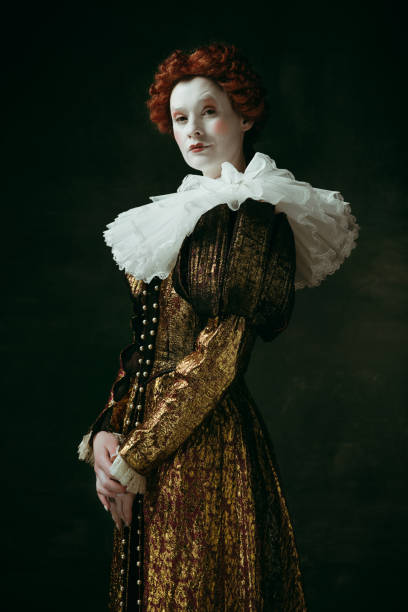 medieval young woman as a duchess - princess women duchesses renaissance imagens e fotografias de stock