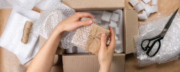 istock Packing products for delivery, shipping service 1146466891