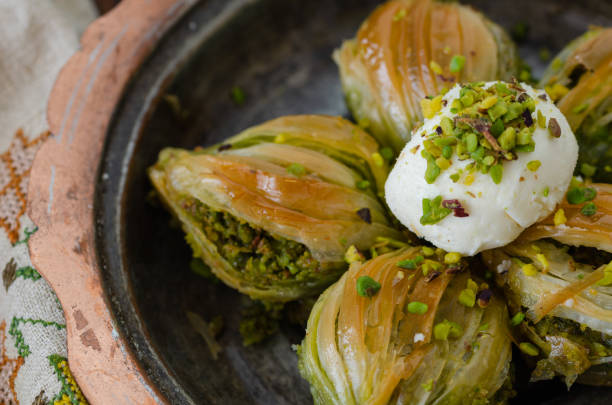 istock Mussel shaped special Turkish baklava 1146476988