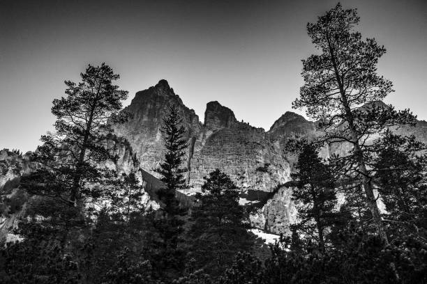 istock Dramatic mountain scenery of Dolomite Alps, Italy 1146493237