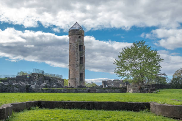 istock Ancient Scottish Ruins of Eglinton Irvine 1146495518