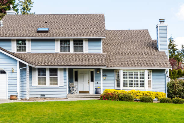 istock Modest Suburban Home Exterior 1146538707