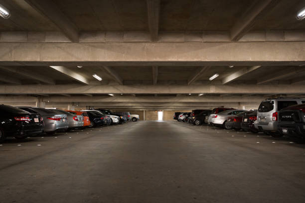 미국 텍사스주 샌안토니오, 9 월 07 2017: 자동차 지 하 주차장 차고. 인더스트리 얼 빌딩 또는 쇼핑몰 - building feature parking garage stationary built structure 뉴스 사진 이미지