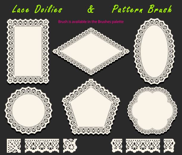 illustrations, cliparts, dessins animés et icônes de collection de brosse à motif ajouré en dentelle blanche et de serviettes de table en dentelle, napperons et éléments entrelacs diversifiés. - doily