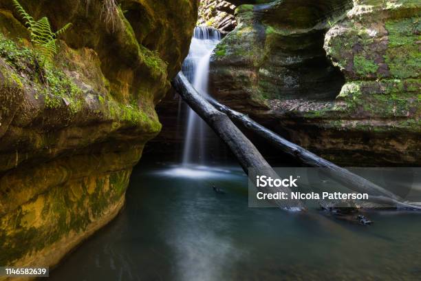 Kaskaskia Canyon Stock Photo - Download Image Now - Rock - Object, Underweight, Spring - Flowing Water