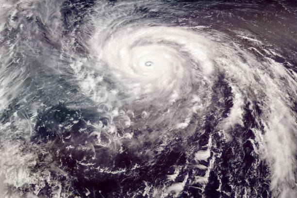 categorie 5 typhoon satelliet bekijken. elementen van dit beeld ingericht door de nasa. - tyfoon stockfoto's en -beelden
