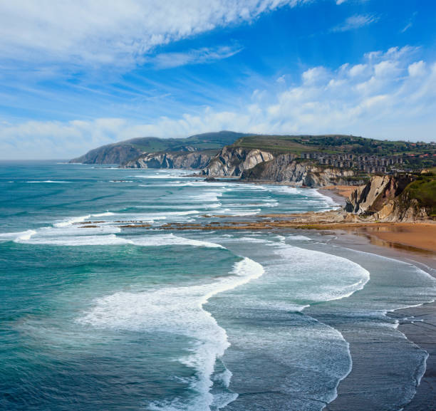 istock Beach Azkorri or Gorrondatxe 1146655435