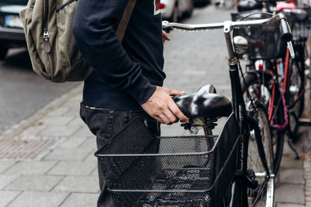 istock Tourist is going to ride a bike 1146665203