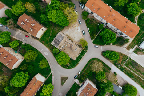 istock Flying over city area 1146771832