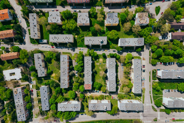 istock Flying over city area 1146771964