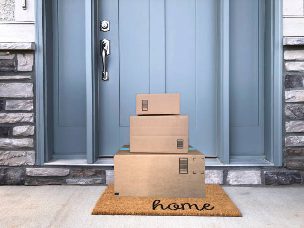 paket pintu depan - home delivery potret stok, foto, & gambar bebas royalti