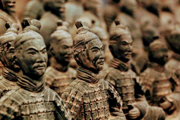 Terracotta Army in Xi'An China Sculptures of the Terracotta Warriors for sale in Xi'An China qin dynasty stock pictures, royalty-free photos & images