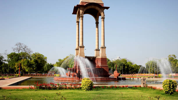 india gate! - mumbai delhi temple india imagens e fotografias de stock