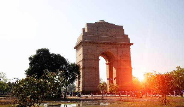 india gate! - mumbai delhi temple india imagens e fotografias de stock