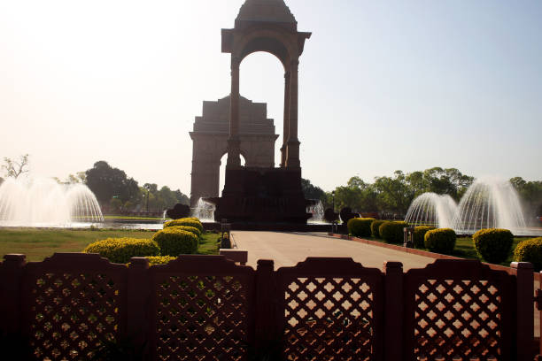 india gate! - mumbai delhi temple india imagens e fotografias de stock