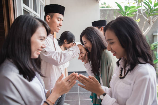 istock muslim eid mubarak forgiving others 1146913433