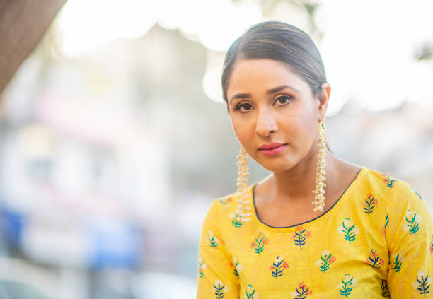istock Beautiful Indian woman 1146935795