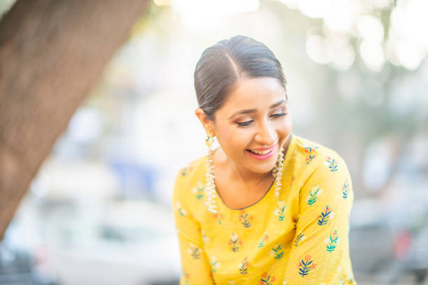 istock Beautiful Indian woman 1146935798