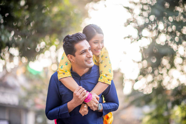 istock Beautiful Indian couple 1146935824