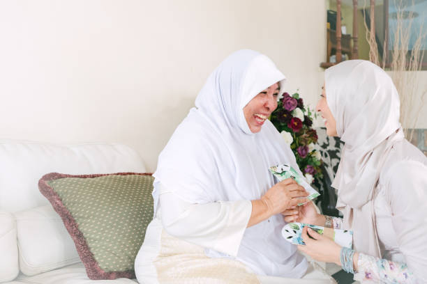 istock Eid Mubarak with Family 1146942069