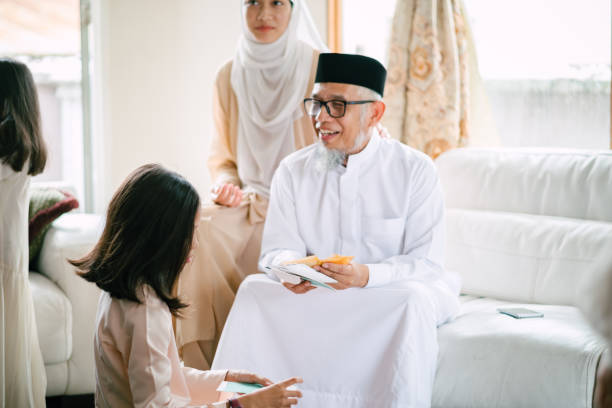 istock Hari Raya Celebration with Family 1146944428