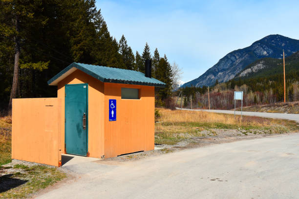 istock Outdoor Toilet 1146965018