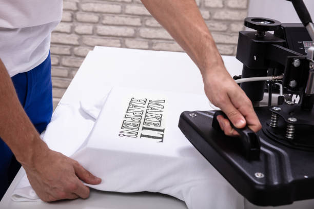 istock Printing on t shirt in workshop 1146965063