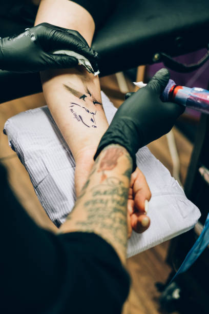 istock Close up of Tattoo during creation 1146973393