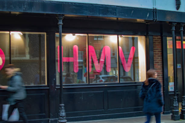 loja de hmv em kent que vende artigos da música em canterbury - the mall audio - fotografias e filmes do acervo