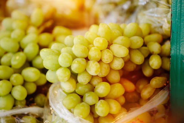 istock White grapes at Farmers' market 1146980129