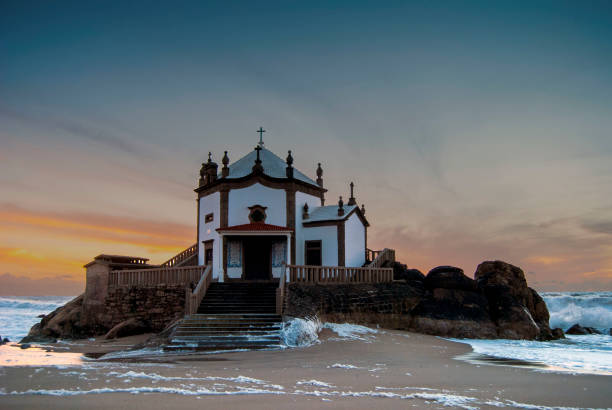 Chapel of the Lord of Stone Chapel built on a rock over the sea boundaries vila nova de gaia stock pictures, royalty-free photos & images