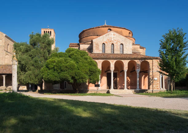 istock Church Santa Maria Assmear de Torcello 1147062352