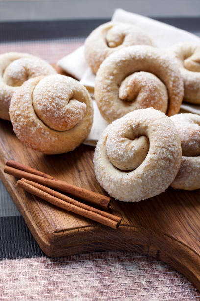 istock Snail sugar cookies with cinnamon 1147069447