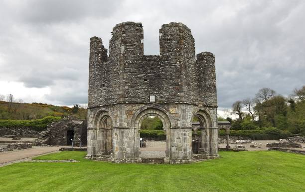 istock Old Mellifont Abbey 1147087390